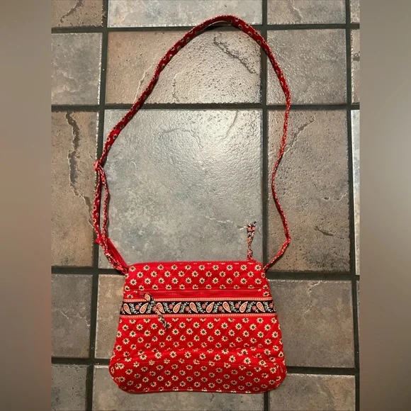 Vtg Vera Bradley red blue floral quiled cute baguette handbag purse tote - Picture 1 of 8